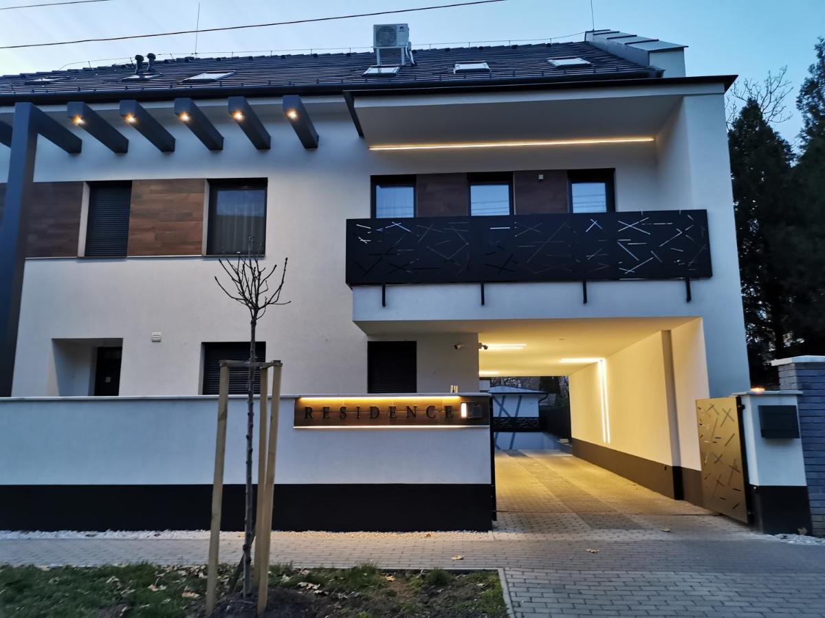 Bee You Apartman Hajduszoboszlo Luaran gambar